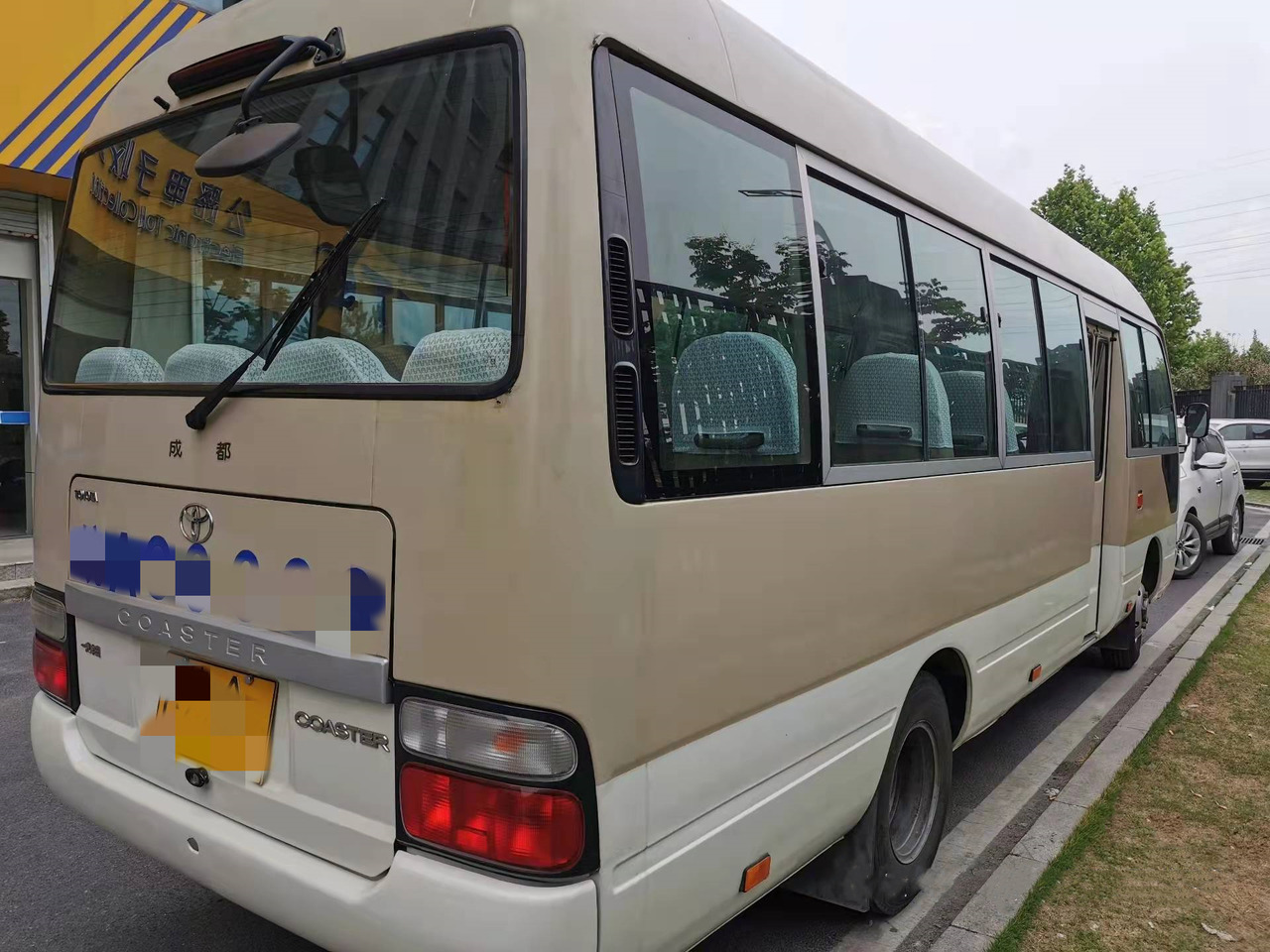 TOYOTA Coaster - Міський автобус: фото 3 TOYOTA Coaster - Міський автобус: фото 3