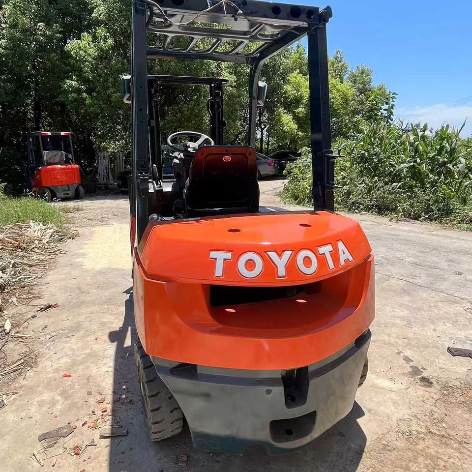 TOYOTA FD35 Forklift 3.5Ton - Дизельний навантажувач: фото 2 TOYOTA FD35 Forklift 3.5Ton - Дизельний навантажувач: фото 2