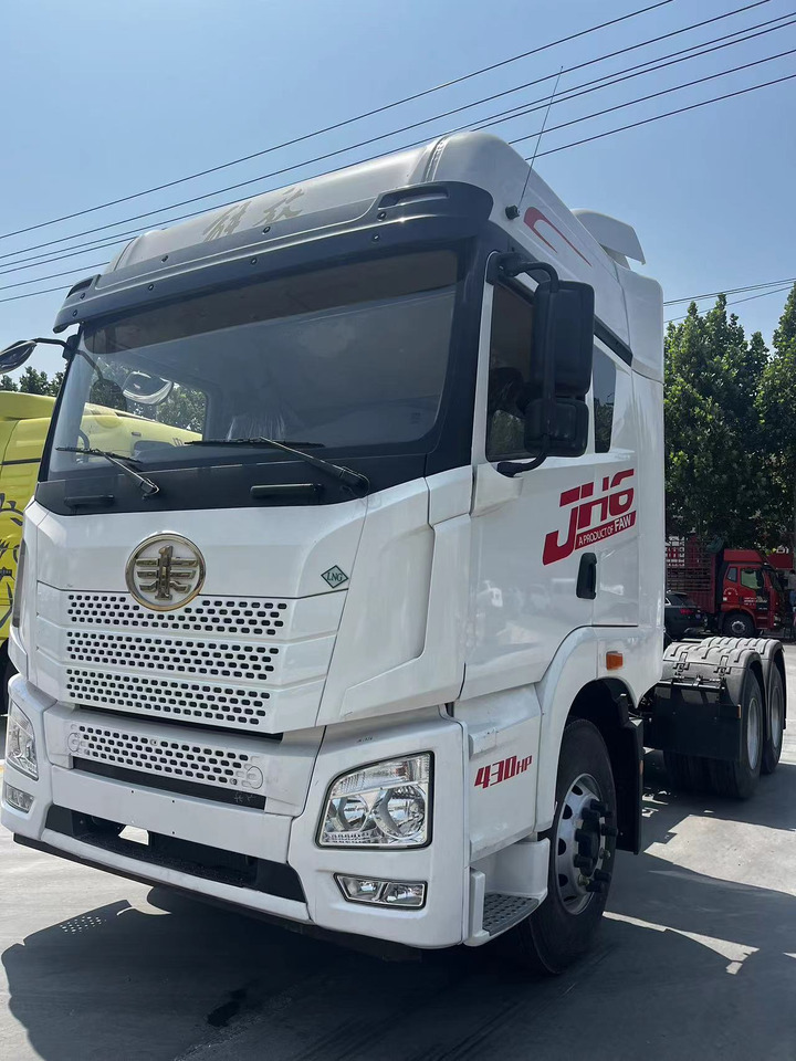 M1316 Tractor JH6 6X4 Manual Transmission - Тягач: фото 1 M1316 Tractor JH6 6X4 Manual Transmission - Тягач: фото 1