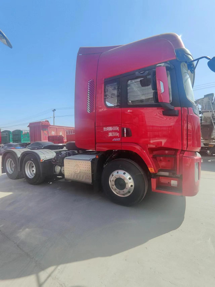 SINOTRUK Delong X5000 6X4 Automatic Tractor - Тягач: фото 1 SINOTRUK Delong X5000 6X4 Automatic Tractor - Тягач: фото 1