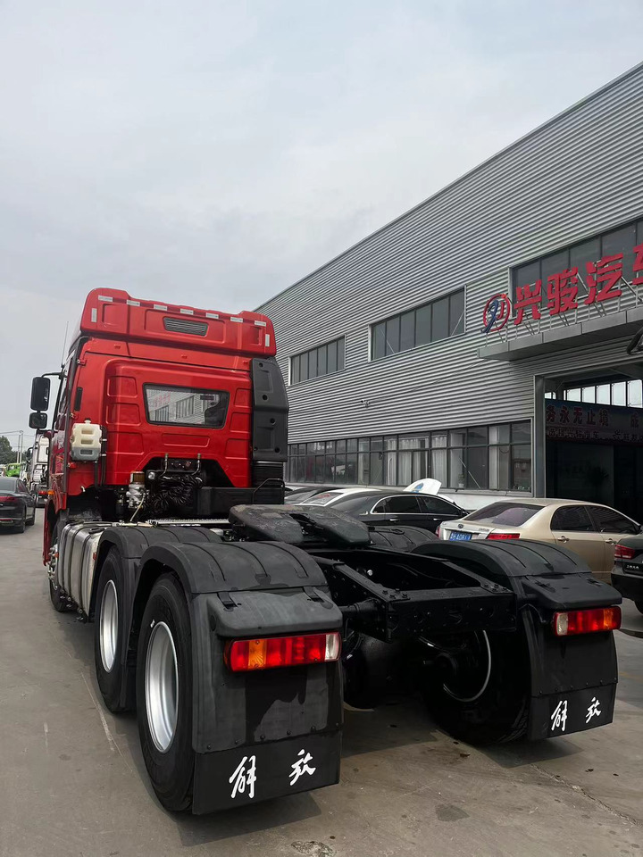 SINOTRUK Tractor Unit J6P 6X4 Manual Transmission New - Тягач: фото 4 SINOTRUK Tractor Unit J6P 6X4 Manual Transmission New - Тягач: фото 4