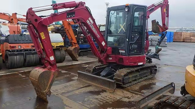 YANMAR VIO30 - Міні-екскаватор: фото 4 YANMAR VIO30 - Міні-екскаватор: фото 4