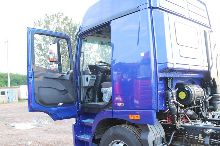 FOTON Foton 8x4 Tractor Head for Sale in Zambia - Вантажівка шасі: фото 4 FOTON Foton 8x4 Tractor Head for Sale in Zambia - Вантажівка шасі: фото 4