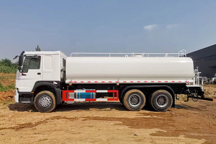Howo Water Tanker Truck for Sale in Guyana - Вантажівка цистерна: фото 2 Howo Water Tanker Truck for Sale in Guyana - Вантажівка цистерна: фото 2