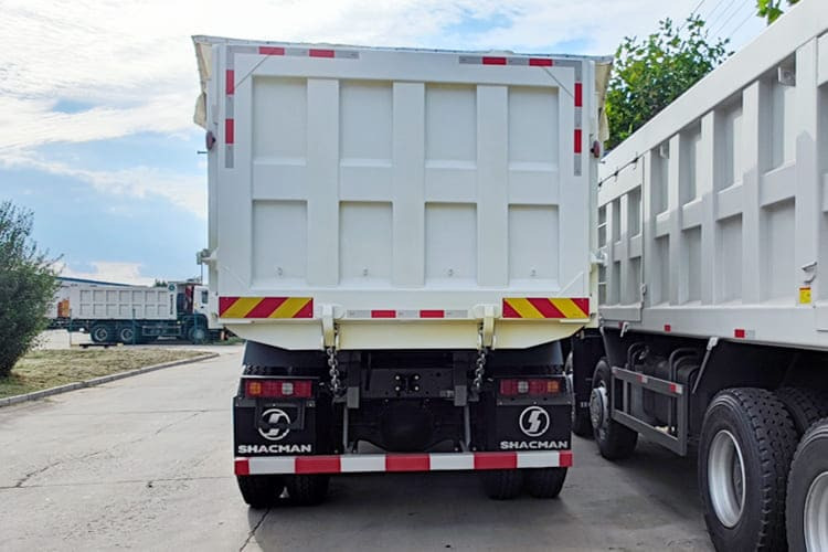 SHACMAN New Shacman Truck for Sale in Congo - Самоскид вантажівка: фото 4 SHACMAN New Shacman Truck for Sale in Congo - Самоскид вантажівка: фото 4