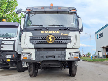 SHACMAN Shacman F3000 6x4 Tractor Truck for Sale in Zambia - Самоскид вантажівка: фото 1 SHACMAN Shacman F3000 6x4 Tractor Truck for Sale in Zambia - Самоскид вантажівка: фото 1
