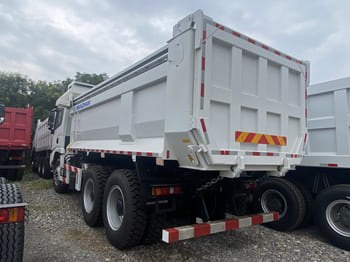 SHACMAN Shacman Tipper Truck for Sale in Jamaica - Самоскид вантажівка: фото 4 SHACMAN Shacman Tipper Truck for Sale in Jamaica - Самоскид вантажівка: фото 4