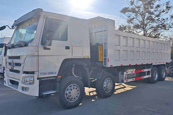 SINOTRUK Sinotruk Howo 371 8x4 Dump Truck for Sale in Libya - Самоскид вантажівка: фото 2 SINOTRUK Sinotruk Howo 371 8x4 Dump Truck for Sale in Libya - Самоскид вантажівка: фото 2