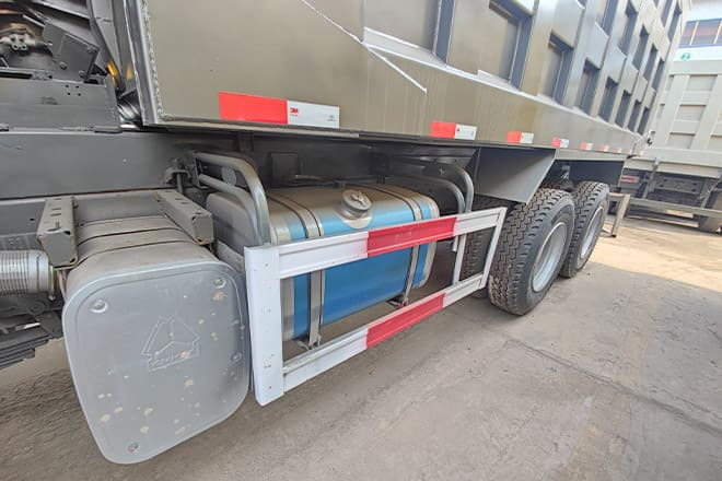 SINOTRUK Used Howo 10 Wheeler Tipper Truck Price for Sale in Nigeria - Самоскид вантажівка: фото 4 SINOTRUK Used Howo 10 Wheeler Tipper Truck Price for Sale in Nigeria - Самоскид вантажівка: фото 4
