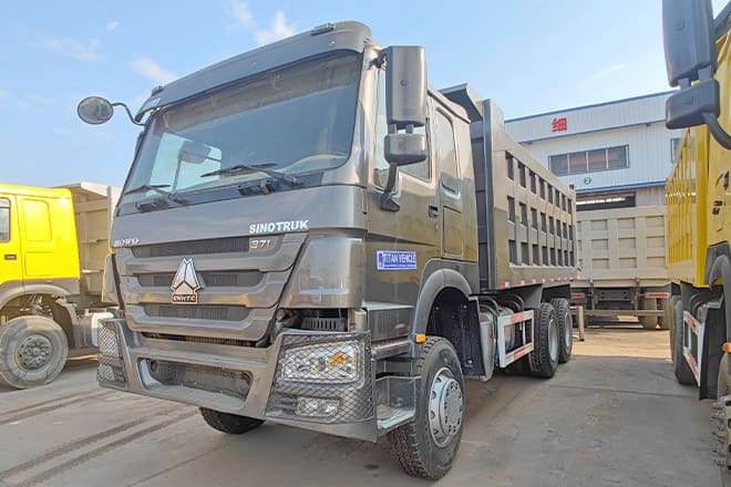 SINOTRUK Used Howo 10 Wheeler Tipper Truck Price for Sale in Nigeria - Самоскид вантажівка: фото 1 SINOTRUK Used Howo 10 Wheeler Tipper Truck Price for Sale in Nigeria - Самоскид вантажівка: фото 1