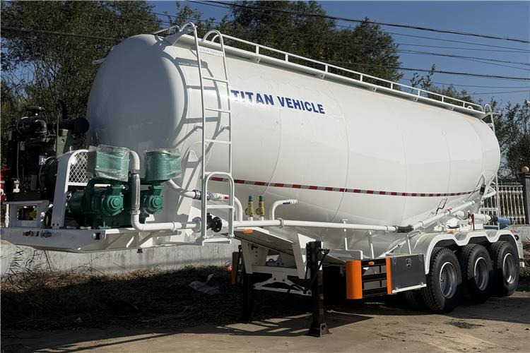 TITAN 3 Axle 50 Ton Dry Bulker Cement Tanker Trailer for Sale In Saudi Arabia - Напівпричіп цистерна для сипучих вантажів: фото 1 TITAN 3 Axle 50 Ton Dry Bulker Cement Tanker Trailer for Sale In Saudi Arabia - Напівпричіп цистерна для сипучих вантажів: фото 1