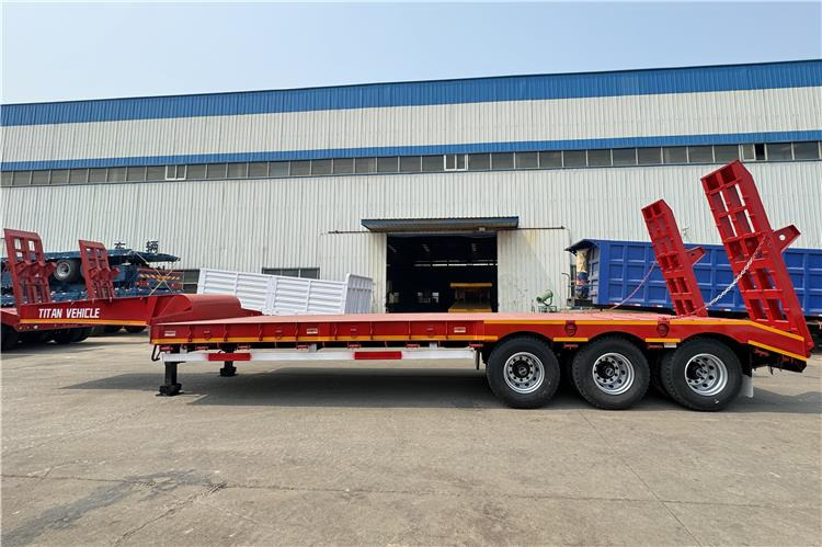 TITAN 3 Axle 60 Ton Truck Lowbed Trailer for Sale In Kenya - Низькорамна платформа напівпричіп: фото 3 TITAN 3 Axle 60 Ton Truck Lowbed Trailer for Sale In Kenya - Низькорамна платформа напівпричіп: фото 3