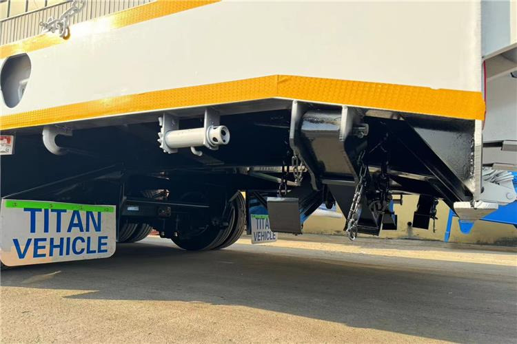 TITAN 3 Axle 80 Ton Lowbed Semi Trailer for Sale In Philippines - Низькорамна платформа напівпричіп: фото 4 TITAN 3 Axle 80 Ton Lowbed Semi Trailer for Sale In Philippines - Низькорамна платформа напівпричіп: фото 4