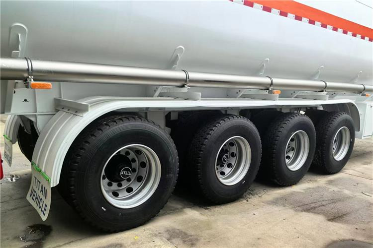 TITAN 4 Axle Fuel Tanker Trailer for Sale In Guyana - Напівпричіп цистерна: фото 5 TITAN 4 Axle Fuel Tanker Trailer for Sale In Guyana - Напівпричіп цистерна: фото 5