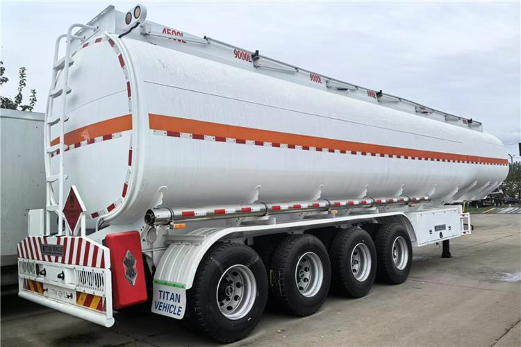 TITAN 4 Axle Fuel Tanker Trailer for Sale In Guyana - Напівпричіп цистерна: фото 1 TITAN 4 Axle Fuel Tanker Trailer for Sale In Guyana - Напівпричіп цистерна: фото 1