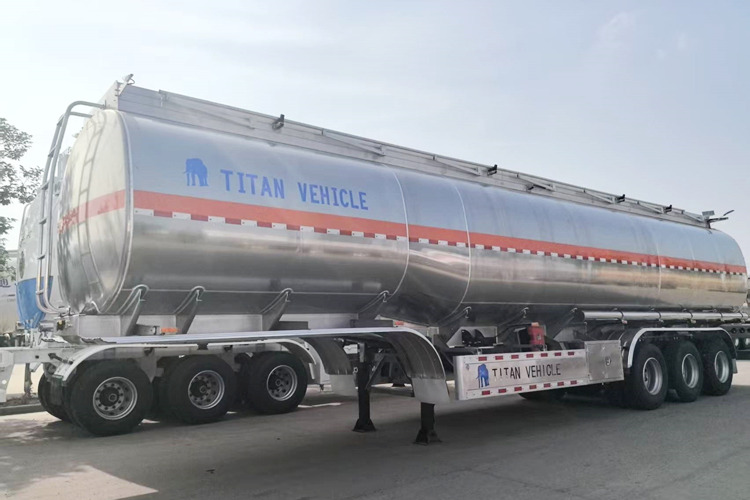 TITAN Aluminum Fuel Tanker Trailer for Sale in Saudi Arabia - Напівпричіп цистерна: фото 1 TITAN Aluminum Fuel Tanker Trailer for Sale in Saudi Arabia - Напівпричіп цистерна: фото 1