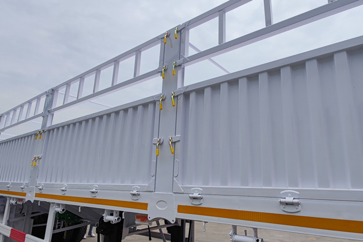 TITAN Cargo Trailer for Sale in Saudi Arabia - Для перевезення худоби напівпричіп: фото 5 TITAN Cargo Trailer for Sale in Saudi Arabia - Для перевезення худоби напівпричіп: фото 5
