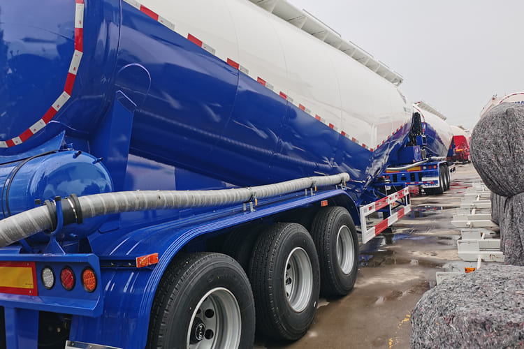 TITAN Cement Bulker Trailer for Sale in Jamaica - Напівпричіп цистерна для сипучих вантажів: фото 3 TITAN Cement Bulker Trailer for Sale in Jamaica - Напівпричіп цистерна для сипучих вантажів: фото 3