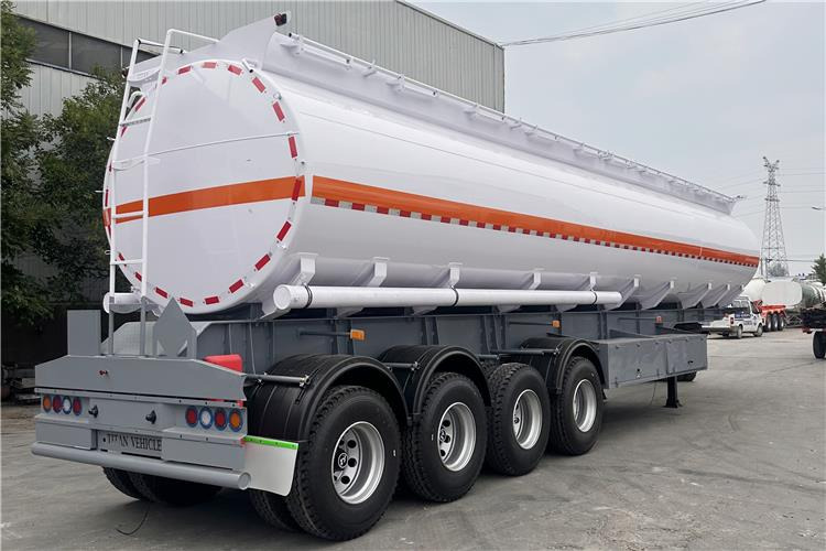 TITAN In Stock 4 Axle Petrol Tanker Trailer for Sale In Jamaica - Напівпричіп цистерна: фото 4 TITAN In Stock 4 Axle Petrol Tanker Trailer for Sale In Jamaica - Напівпричіп цистерна: фото 4