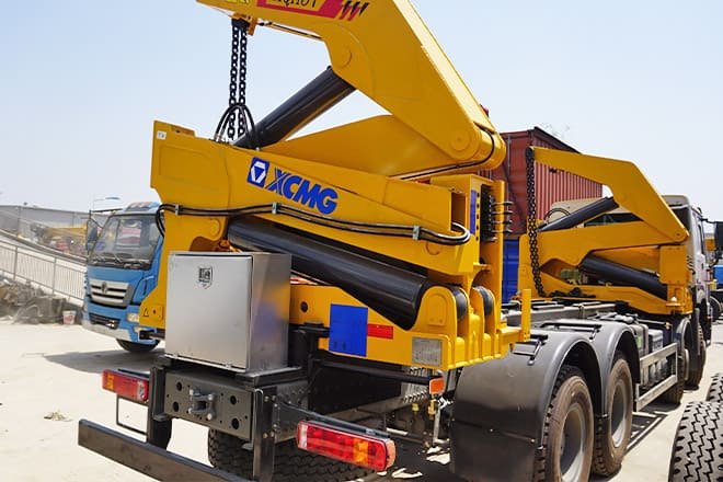 XCMG 20Ft Container Side Lift Truck for Sale in Guyana - Контейнеровоз/ Змінний кузов вантажівка: фото 2 XCMG 20Ft Container Side Lift Truck for Sale in Guyana - Контейнеровоз/ Змінний кузов вантажівка: фото 2