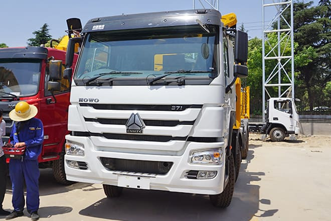 XCMG 20Ft Container Side Lift Truck for Sale in Guyana - Контейнеровоз/ Змінний кузов вантажівка: фото 4 XCMG 20Ft Container Side Lift Truck for Sale in Guyana - Контейнеровоз/ Змінний кузов вантажівка: фото 4