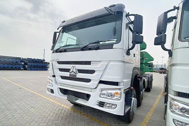XCMG 20Ft Container Side Loader Truck for Sale in Tanzania - Контейнеровоз/ Змінний кузов вантажівка: фото 4 XCMG 20Ft Container Side Loader Truck for Sale in Tanzania - Контейнеровоз/ Змінний кузов вантажівка: фото 4