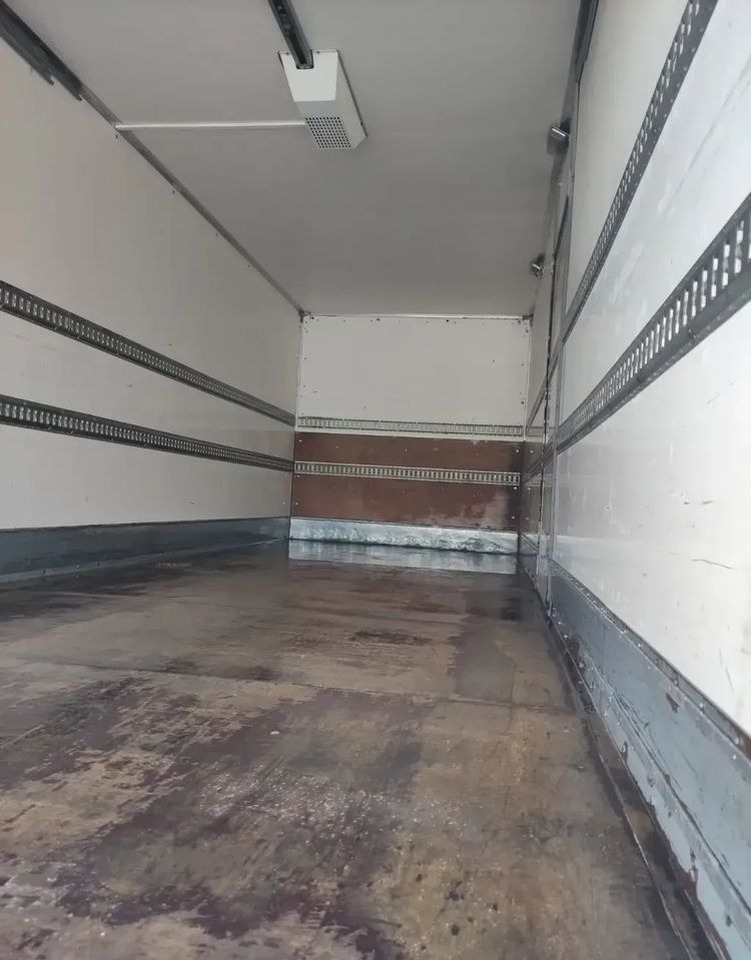 MAN TGM 18.290 kontener , winda - Вантажівка з закритим кузовом: фото 5 MAN TGM 18.290 kontener , winda - Вантажівка з закритим кузовом: фото 5