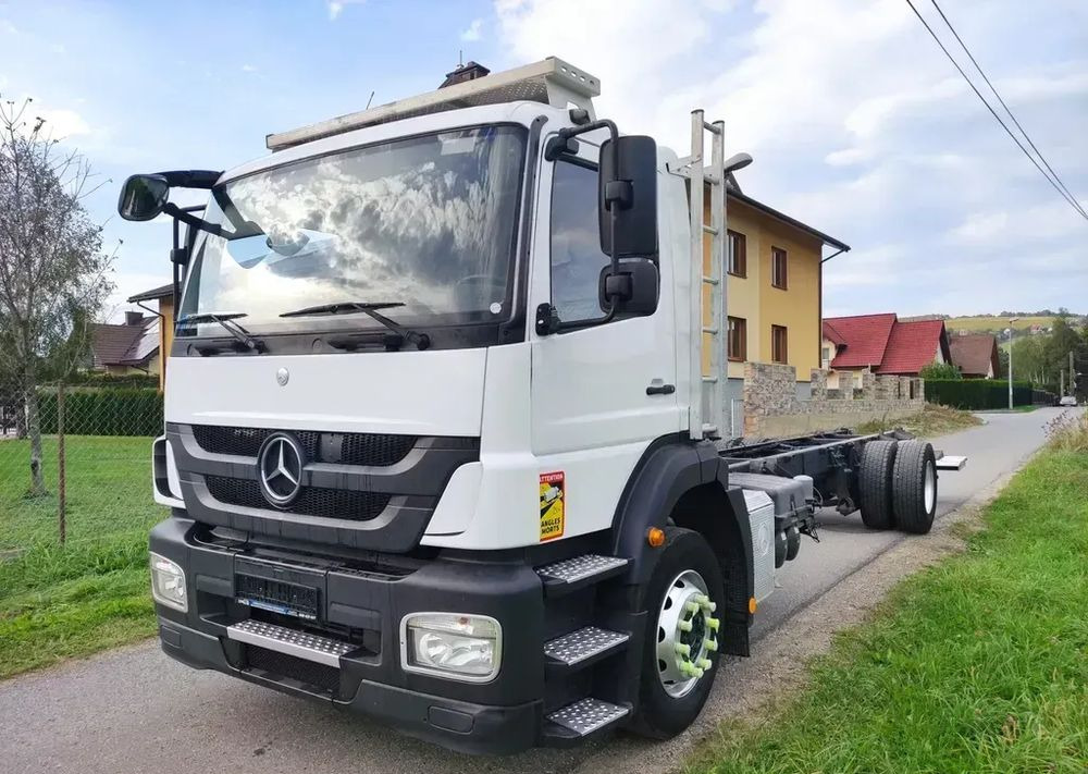 Mercedes-Benz AXOR 1829 rama do zabudowy blokada mostu - Вантажівка шасі: фото 1 Mercedes-Benz AXOR 1829 rama do zabudowy blokada mostu - Вантажівка шасі: фото 1