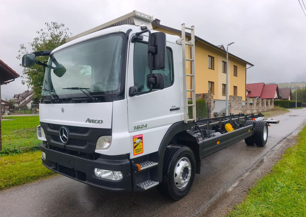 Mercedes-Benz Atego 1624 rama do zabudowy - Вантажівка шасі: фото 1 Mercedes-Benz Atego 1624 rama do zabudowy - Вантажівка шасі: фото 1