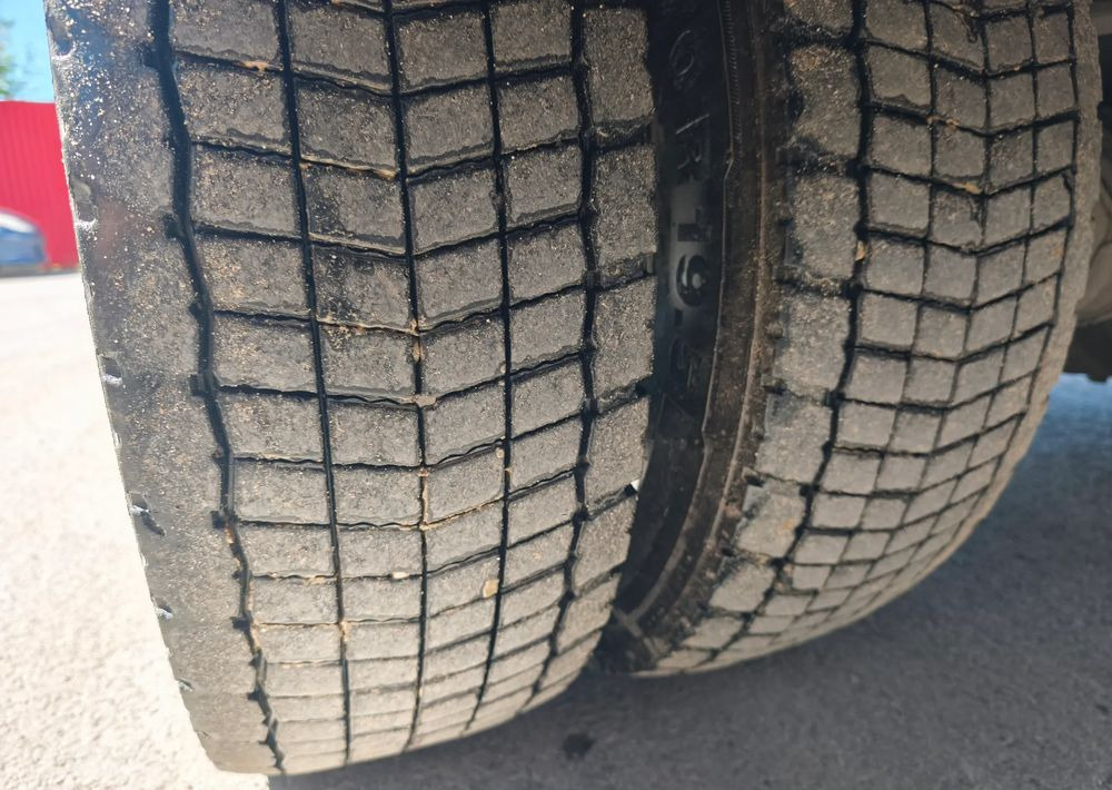 Renault GAMA D 12.210  chłodnia izoterma 14 palet poduszka - Рефрижератор вантажівка: фото 3 Renault GAMA D 12.210  chłodnia izoterma 14 palet poduszka - Рефрижератор вантажівка: фото 3