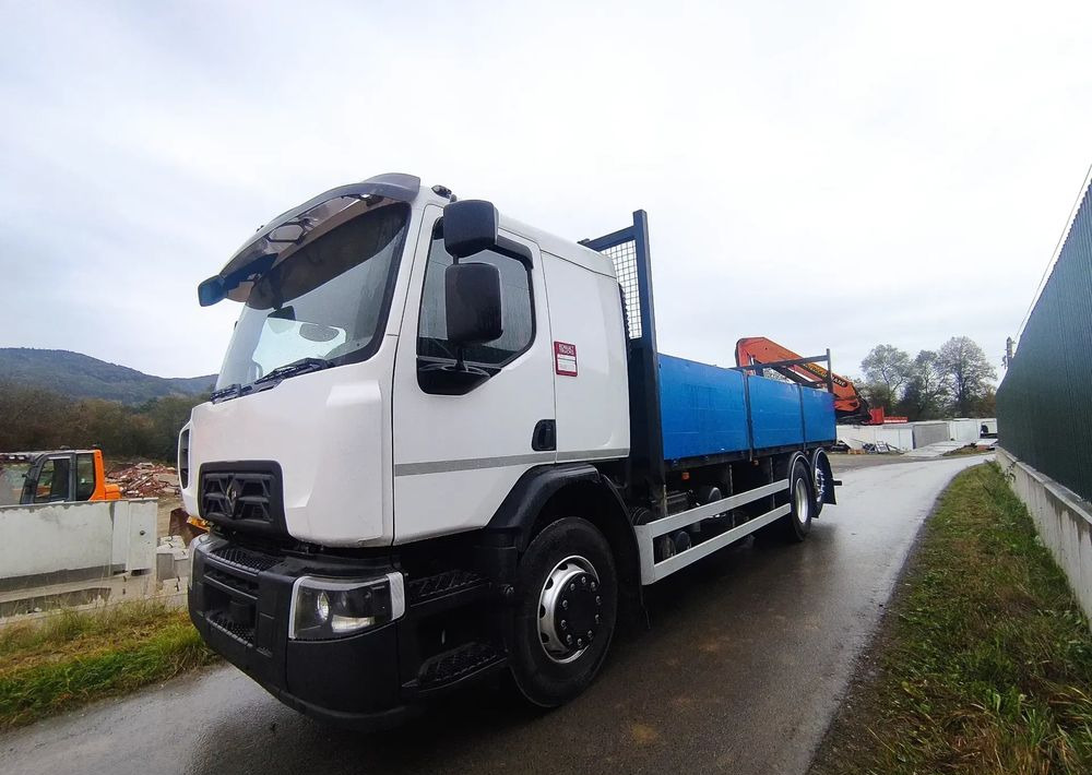 Renault Gama D 26.320 skrzynia hds palfinger PK15500 - Бортова вантажівка/ Платформа, Вантажівка з маніпулятором: фото 1 Renault Gama D 26.320 skrzynia hds palfinger PK15500 - Бортова вантажівка/ Платформа, Вантажівка з маніпулятором: фото 1