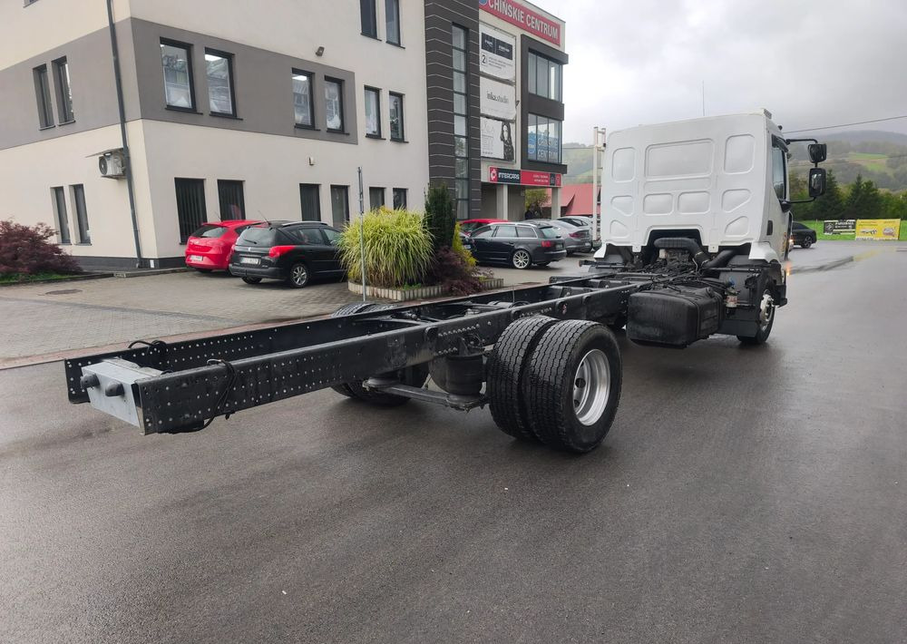 Renault Midlum 220.14 220.16 rama do zabudowy poduszka - Вантажівка шасі: фото 3 Renault Midlum 220.14 220.16 rama do zabudowy poduszka - Вантажівка шасі: фото 3