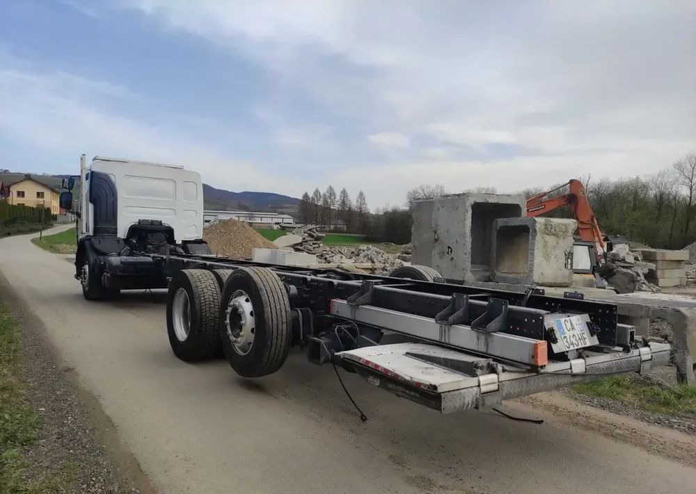 Renault Premium 26.380 Dxi  6x2 rama do zabudowy - Вантажівка шасі: фото 4 Renault Premium 26.380 Dxi  6x2 rama do zabudowy - Вантажівка шасі: фото 4