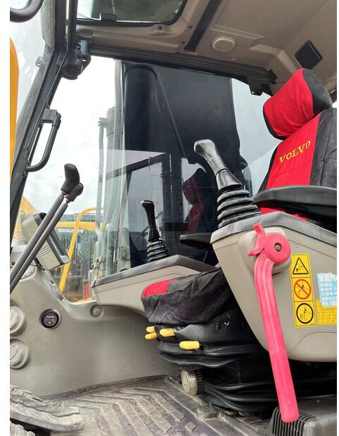 Гусеничний екскаватор 2022 Volvo EC300: фото 6