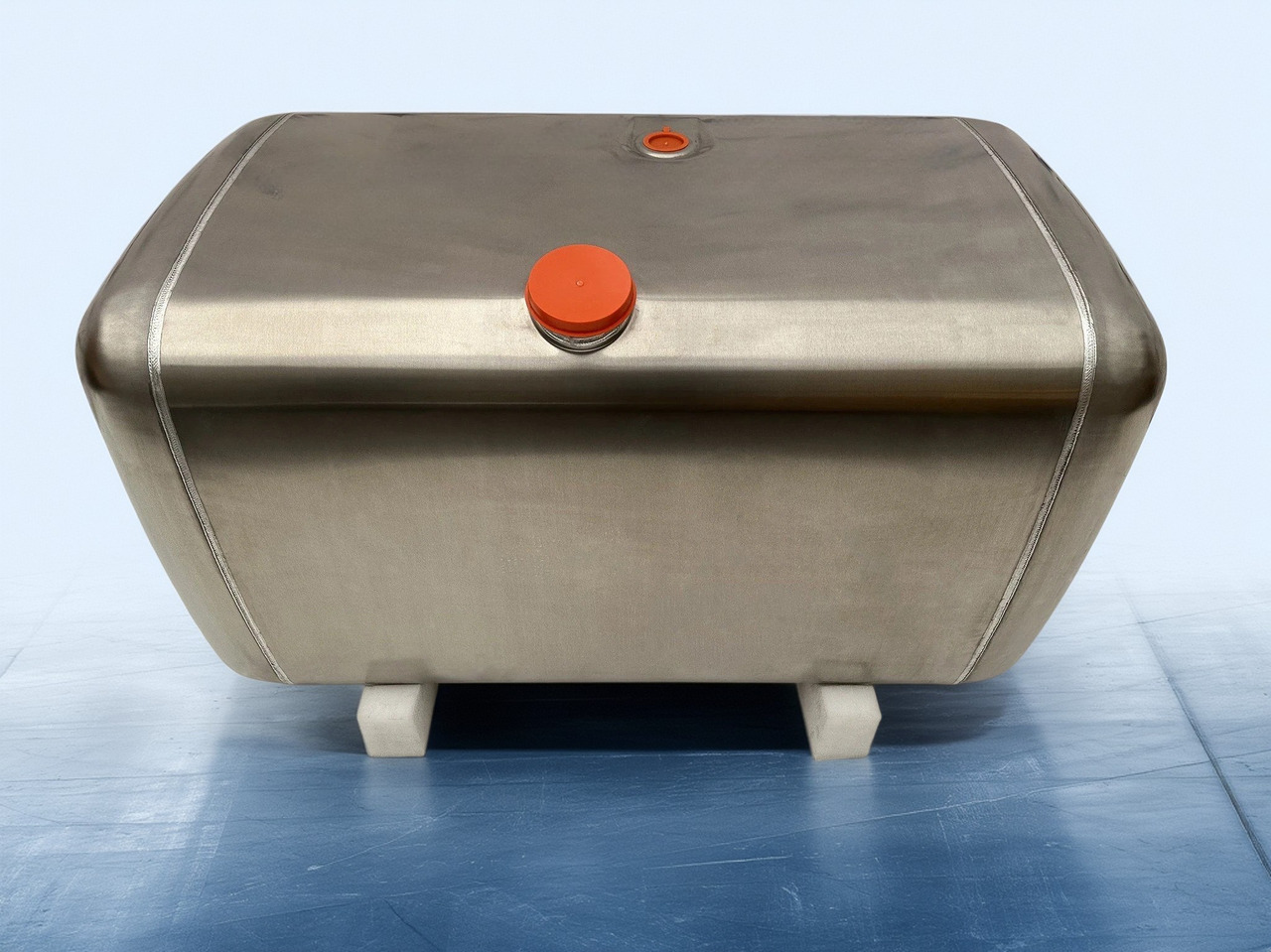 MERCEDES-BENZ - Паливний бак: фото 1 MERCEDES-BENZ - Паливний бак: фото 1