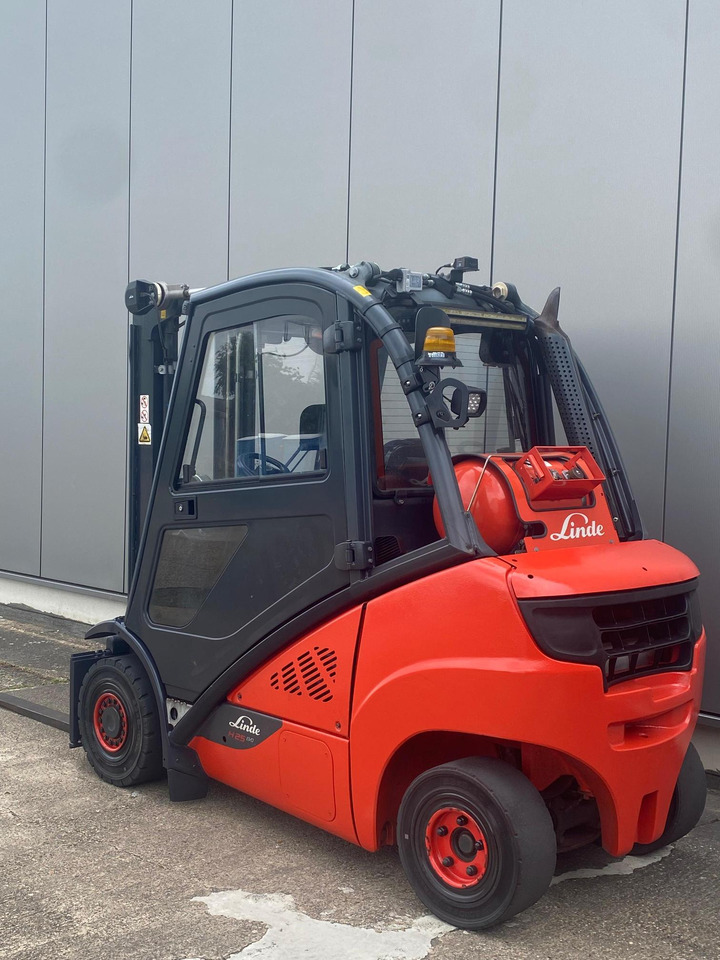 Linde Linde H 25 T - 6-372 h - Seitenschieber - - Газовий навантажувач: фото 2 Linde Linde H 25 T - 6-372 h - Seitenschieber - - Газовий навантажувач: фото 2