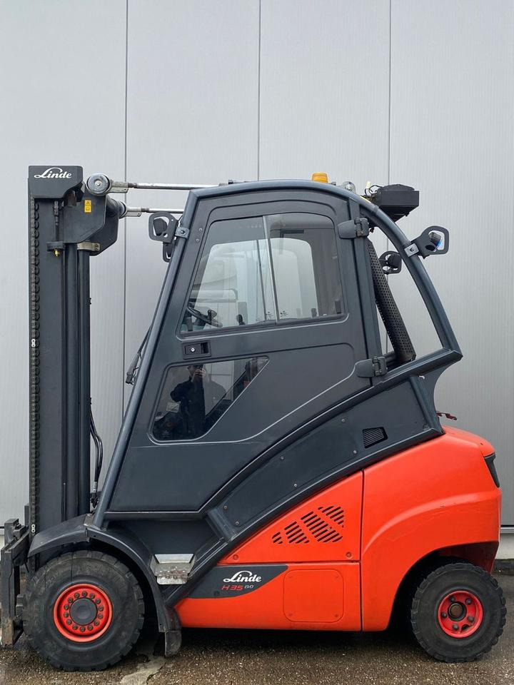 Linde Linde H 35 T - 6.012 h - Seitenschieber - - Газовий навантажувач: фото 1 Linde Linde H 35 T - 6.012 h - Seitenschieber - - Газовий навантажувач: фото 1