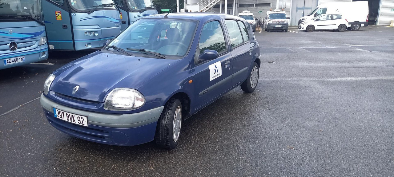 CLIO SANS CONTROLE TECHNIQUE - Легковий автомобіль: фото 1 CLIO SANS CONTROLE TECHNIQUE - Легковий автомобіль: фото 1