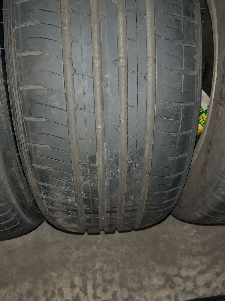 Lot de quatre pneumatiques FALKEN ZE914P 225/40/18 92W, DOT - Шина в категорії Легкові автомобілі: фото 2 Lot de quatre pneumatiques FALKEN ZE914P 225/40/18 92W, DOT - Шина в категорії Легкові автомобілі: фото 2