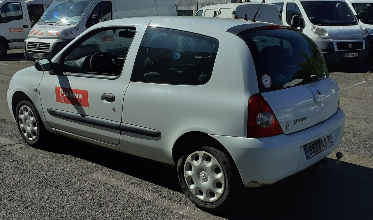 /!\ RESERVÉE AUX PROFESSIONNELS DE L'AUTOMOBILE UNIQUEMENT ! - Легковий автомобіль: фото 4 /!\ RESERVÉE AUX PROFESSIONNELS DE L'AUTOMOBILE UNIQUEMENT ! - Легковий автомобіль: фото 4