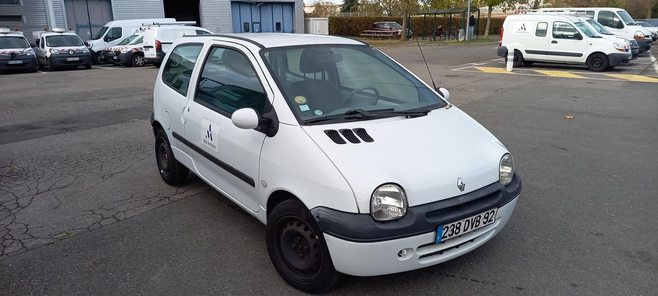 TWINGO ESSENCE (267) - Легковий автомобіль: фото 1 TWINGO ESSENCE (267) - Легковий автомобіль: фото 1