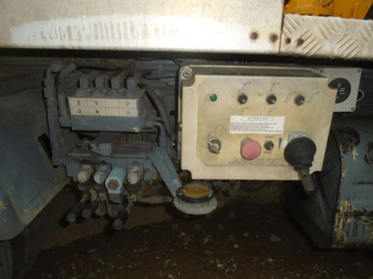 Mazda bongo - Автовишка: фото 5 Mazda bongo - Автовишка: фото 5