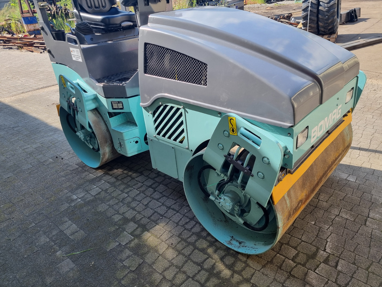 BOMAG BW 120 AD-4 - Дорожній каток: фото 4 BOMAG BW 120 AD-4 - Дорожній каток: фото 4