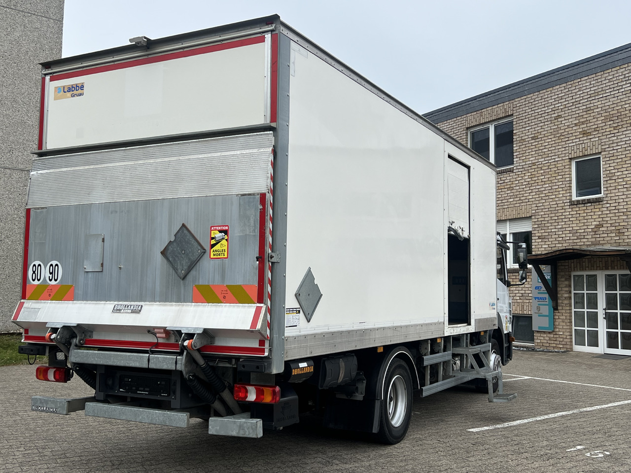 MERCEDES-BENZ Atego 1218 L Classic-Vermietung möglich-ADR-LBW - Вантажівка з закритим кузовом: фото 4 MERCEDES-BENZ Atego 1218 L Classic-Vermietung möglich-ADR-LBW - Вантажівка з закритим кузовом: фото 4