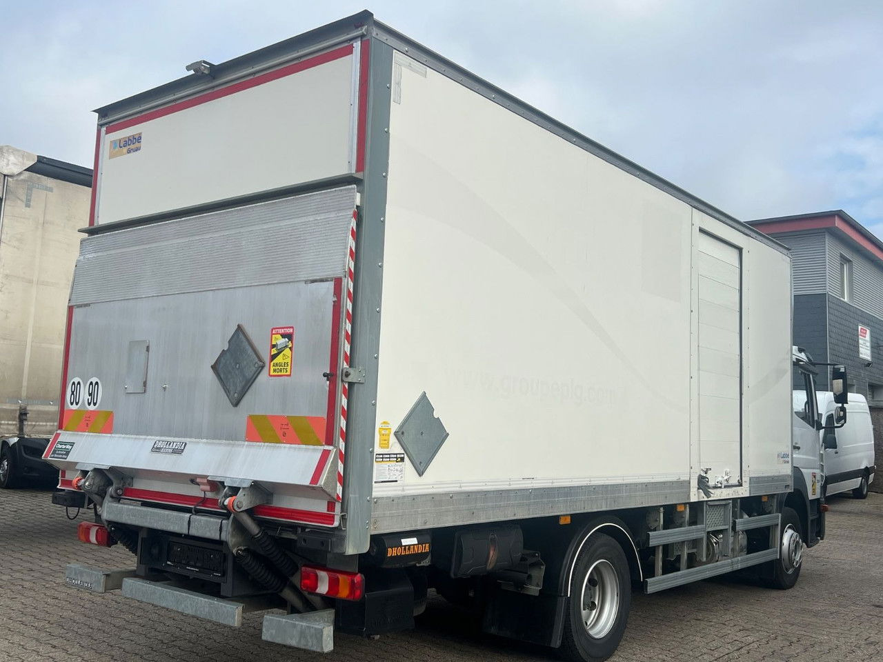 Mercedes-Benz Atego 1218 L Classic-Vermietung möglich-ADR-LBW - Вантажівка з закритим кузовом: фото 3 Mercedes-Benz Atego 1218 L Classic-Vermietung möglich-ADR-LBW - Вантажівка з закритим кузовом: фото 3