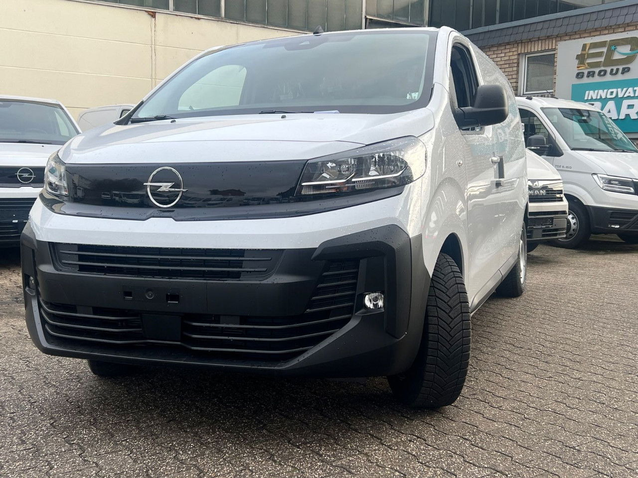 Opel Vivaro Cargo L2 H1 120 PS Allwetter AHK Rückfahr - Суцільнометалевий фургон: фото 5 Opel Vivaro Cargo L2 H1 120 PS Allwetter AHK Rückfahr - Суцільнометалевий фургон: фото 5