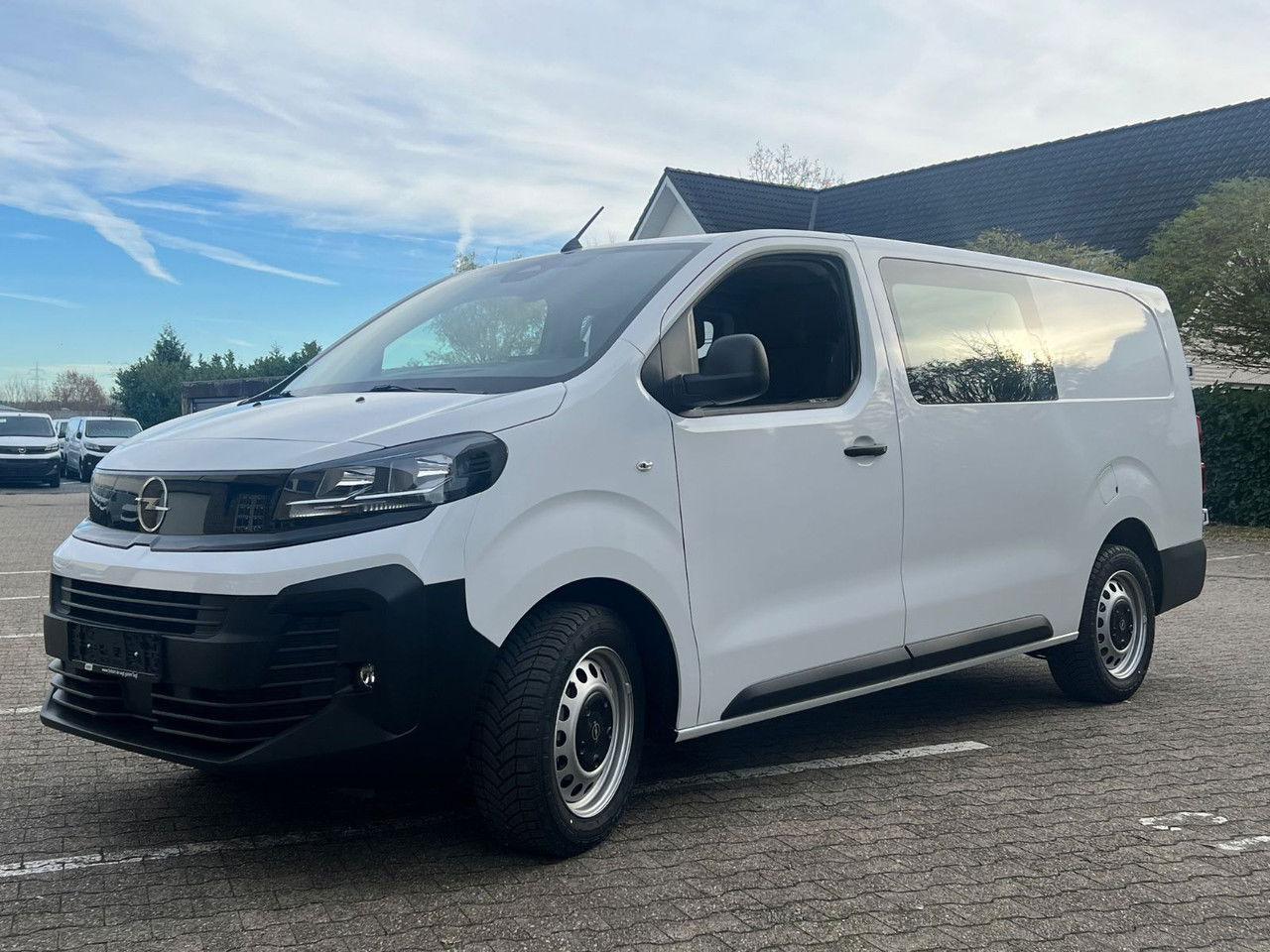 Opel Vivaro Flex L3 6 Sitze Allwetter AHK Rückfahrka - Легковий фургон: фото 2 Opel Vivaro Flex L3 6 Sitze Allwetter AHK Rückfahrka - Легковий фургон: фото 2