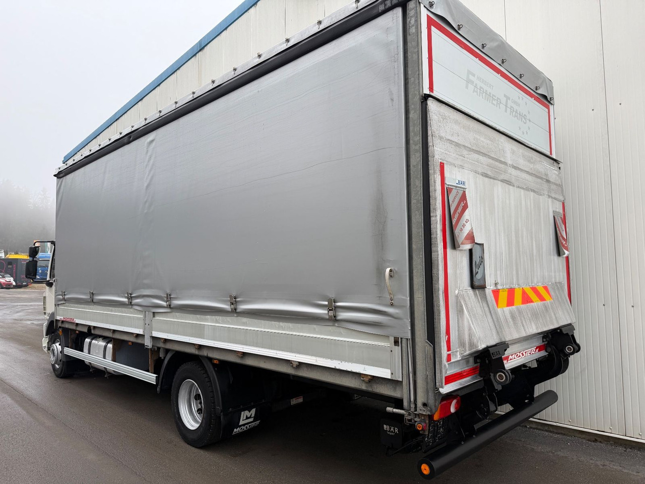 DAF LF 260 2T LBW TÜV neu - Тентована вантажівка: фото 3 DAF LF 260 2T LBW TÜV neu - Тентована вантажівка: фото 3