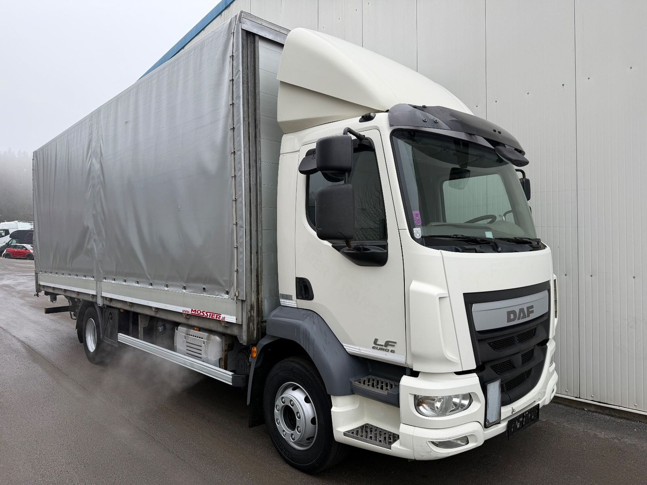 DAF LF 260 2T LBW TÜV neu - Тентована вантажівка: фото 2 DAF LF 260 2T LBW TÜV neu - Тентована вантажівка: фото 2
