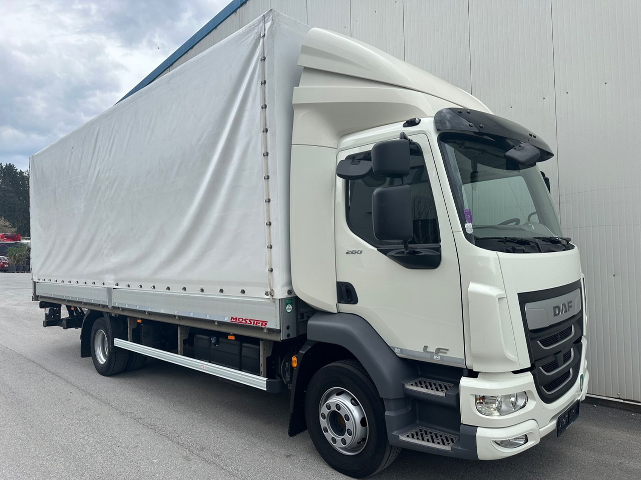 DAF LF 260 8Gang Bär-LBW - Тентована вантажівка: фото 2 DAF LF 260 8Gang Bär-LBW - Тентована вантажівка: фото 2
